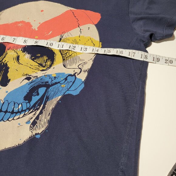 Skull Graphic T-shirt - Picture 6 of 7
